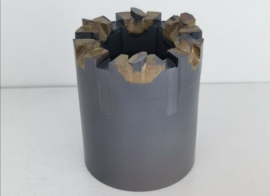 AQ BQ NQ HQ PQ Mata Bor Inti TC Karbida Tungsten yang Dihancurkan untuk Pengeboran Pertambangan