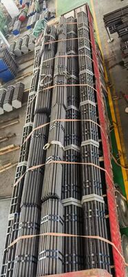 Batang Bor Wireline Baja Karbon yang Dapat Membersihkan Diri Bersertifikat API 5DP ISO untuk Pengeboran Inti dan Pertambangan Minyak
